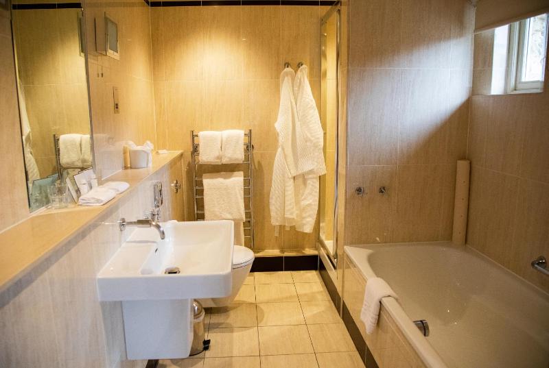 Double Room with Garden View image 1