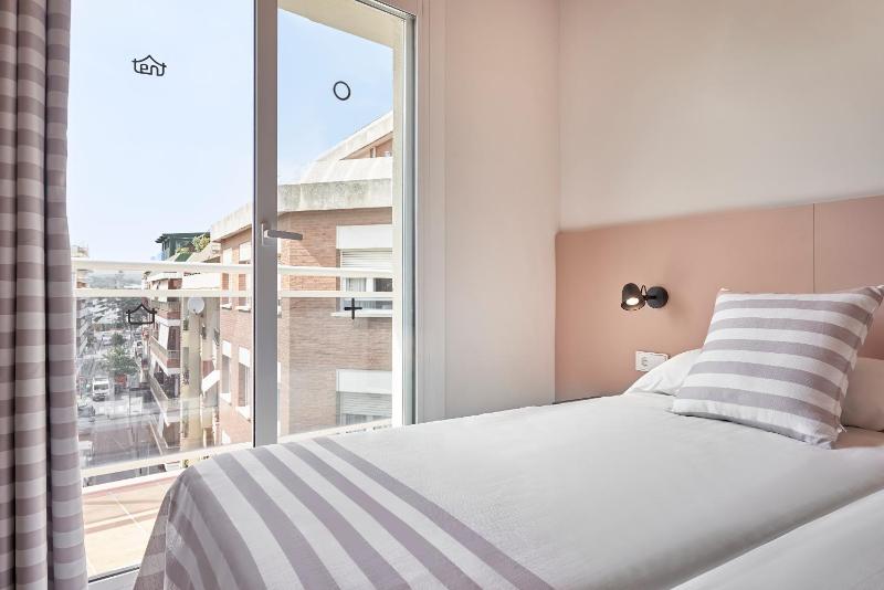 tent Lloret de Mar - image 3