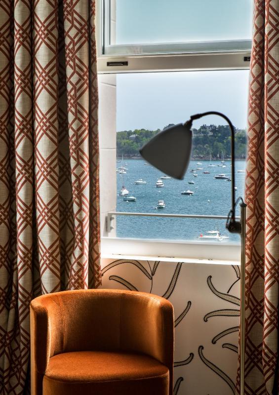 Prestige Double Room with Sea View image 4