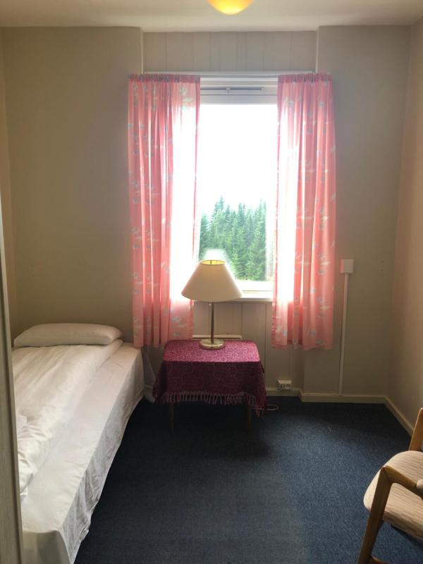 Single Room with Shower image 1