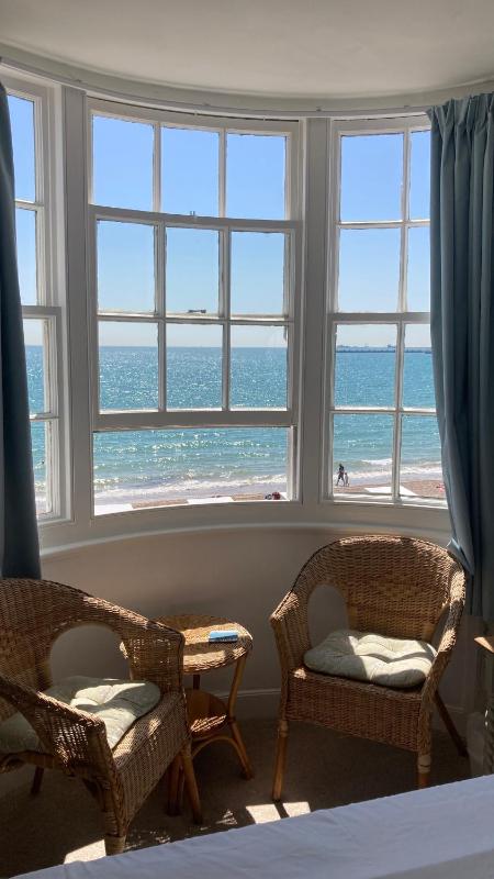 Whitecliff Guest House - image 2