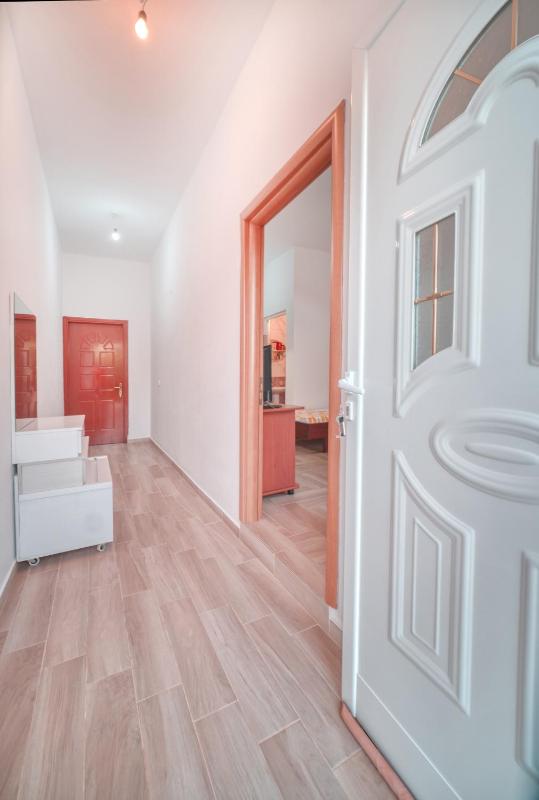 Standard Triple Room with Sea View image 4