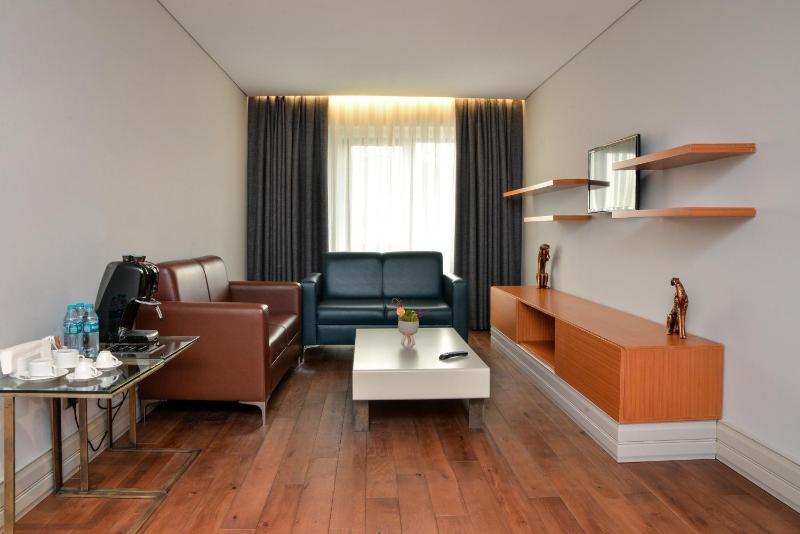 Junior Suite image 4