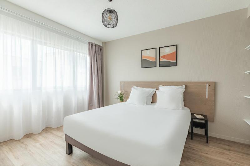 Superior Apartment image 1