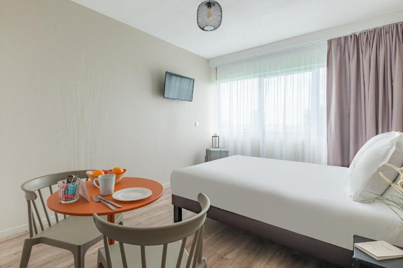 Double Studio image 3