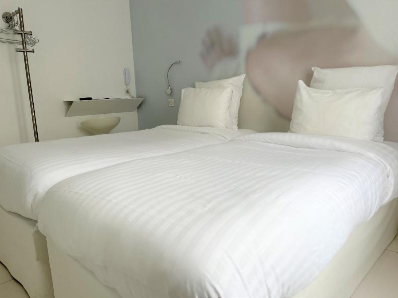 Soft Twin Room image 3