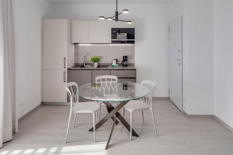 One-Bedroom Apartment image 1