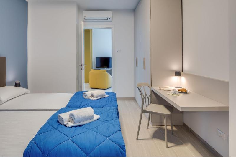 Two Bedroom Deluxe Apartment image 2