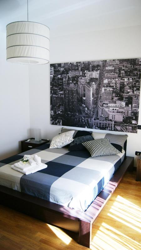 Sweet Roman Holiday - image 22