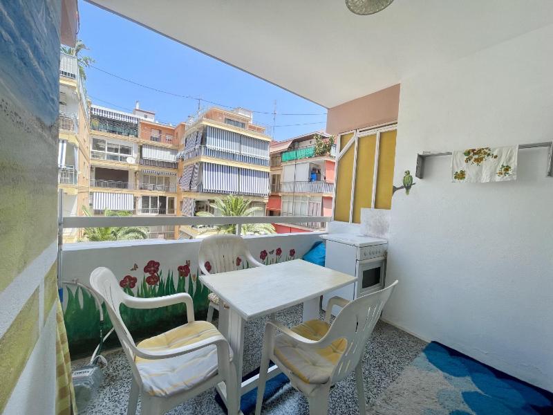 Cozy Center Apartment - image 14