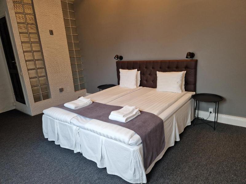 Superior Double Room image 2