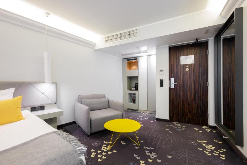 Premium Double Room with Sofa image 4