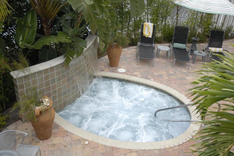 The Cabanas Guesthouse & Spa - Gay Resort catering to Gay Men - image 5