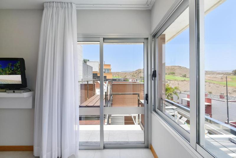 Vista Golf 10 by VillaGranCanaria - image 32