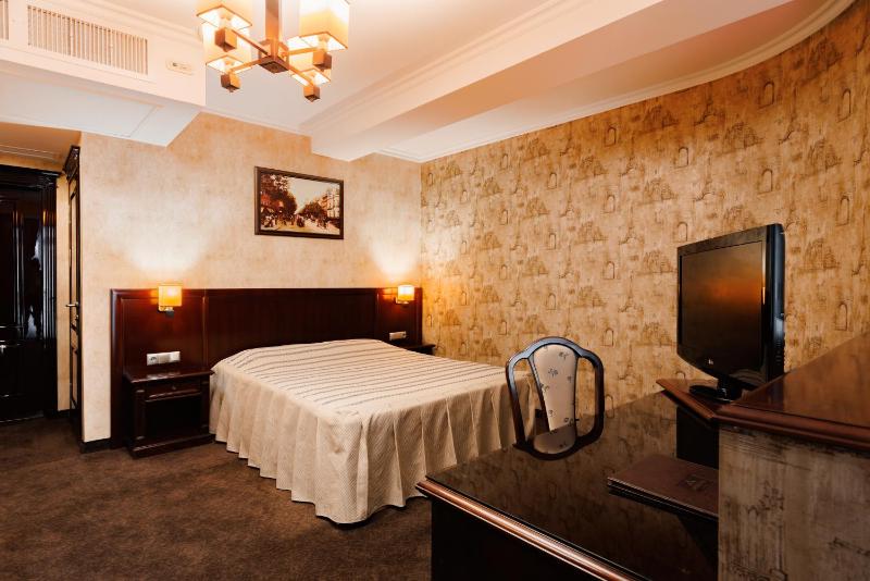 Standard Double Room image 1