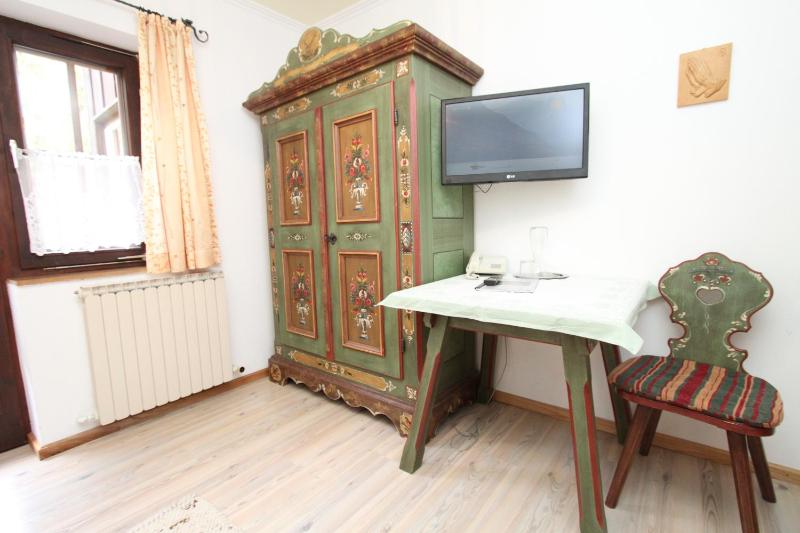 Single Room with Balcony image 3