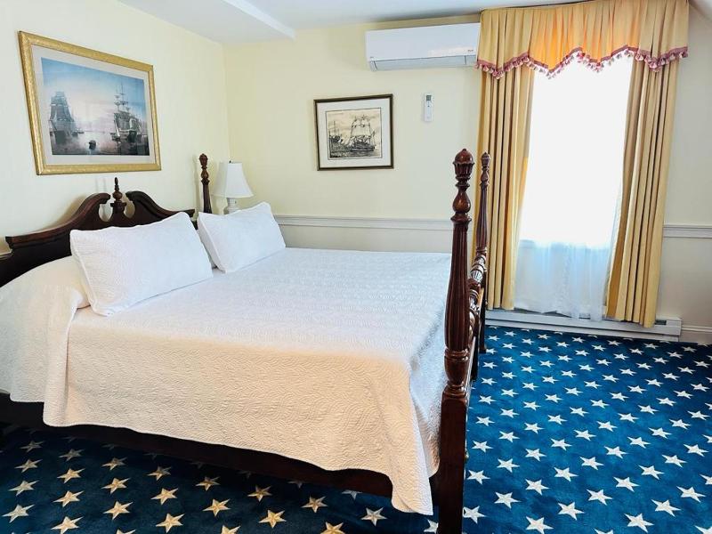 Queen Suite image 3