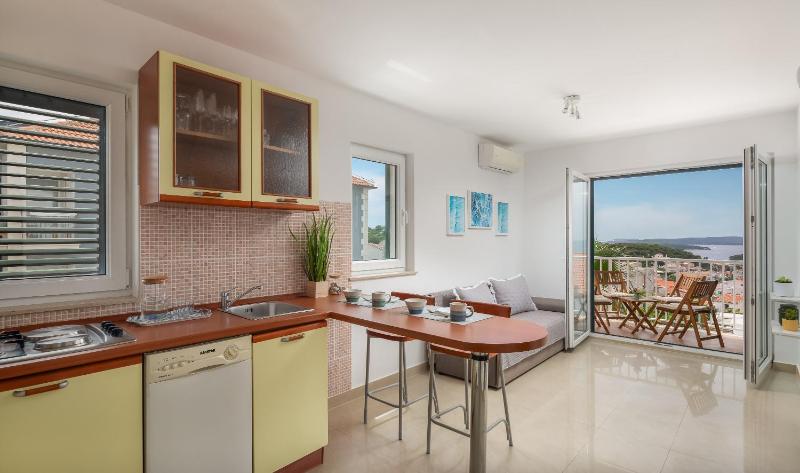 Maki Apartments - image 10