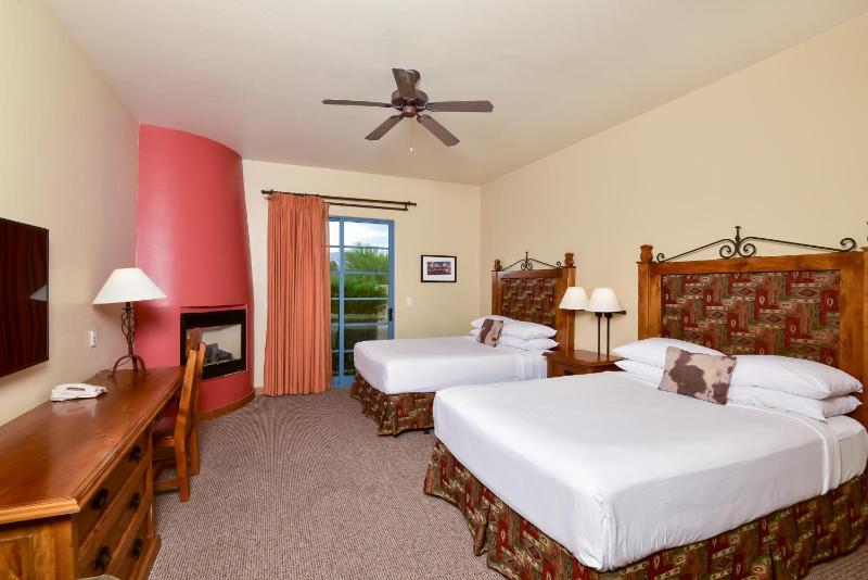 Lodge On The Desert - image 7