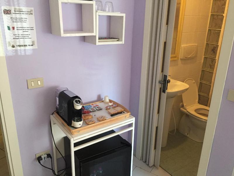 Double Room with Private Bathroom image 1