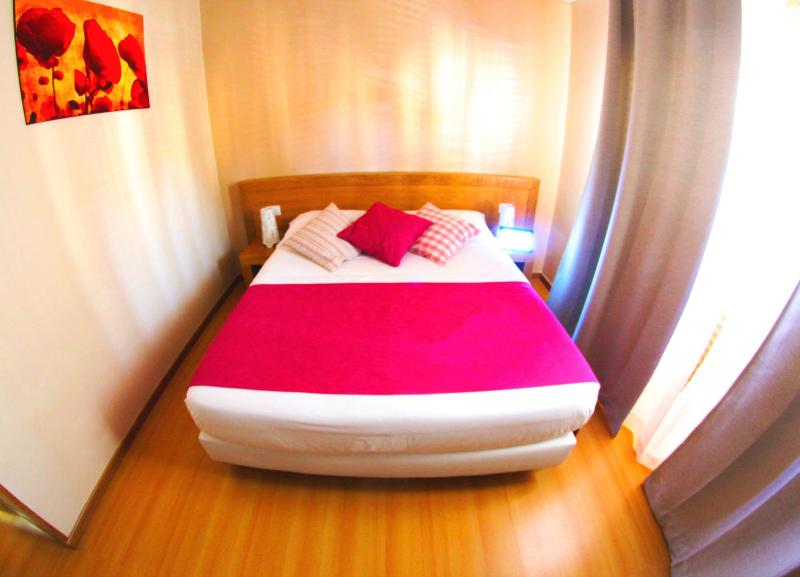 The Night Guest House - image 5