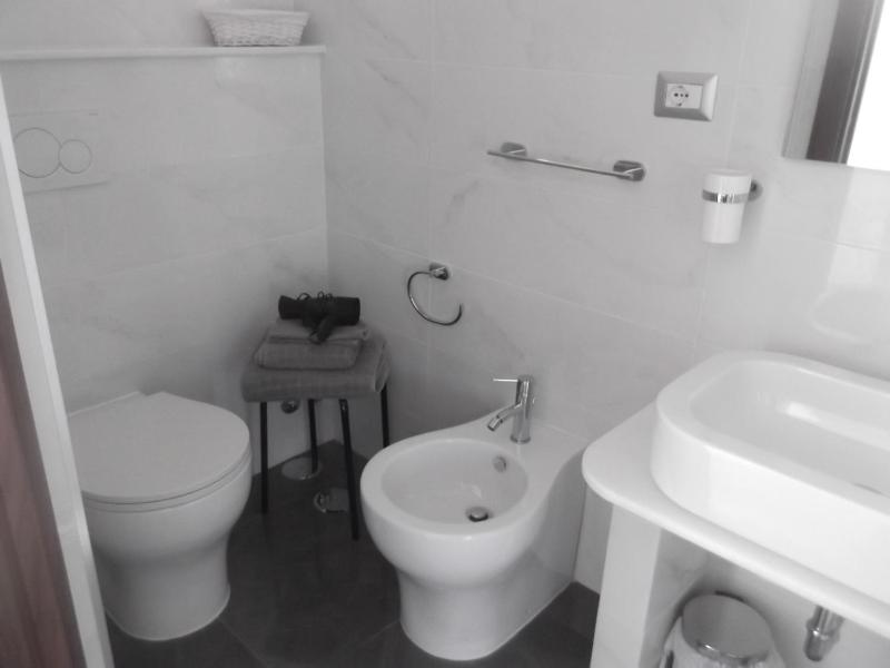 Superior King Room image 2