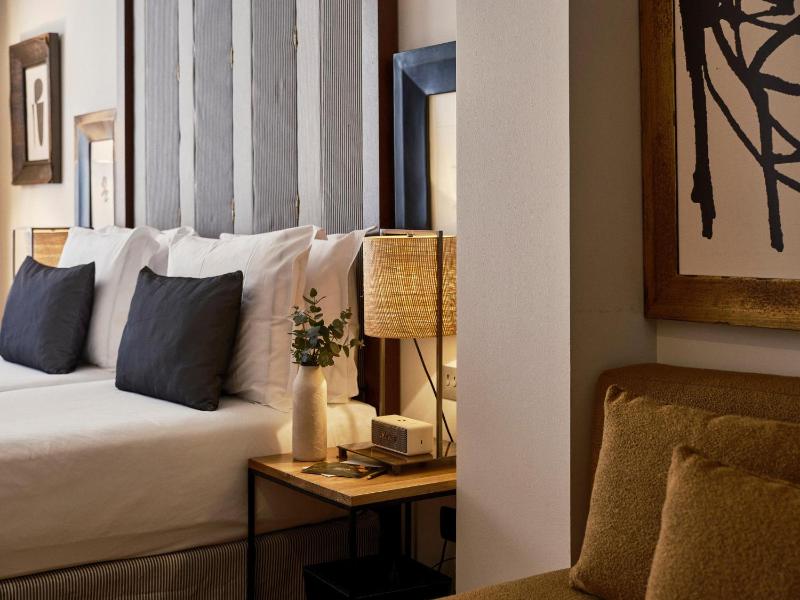 Superior Double or Twin Room (1-2 Adults) image 1