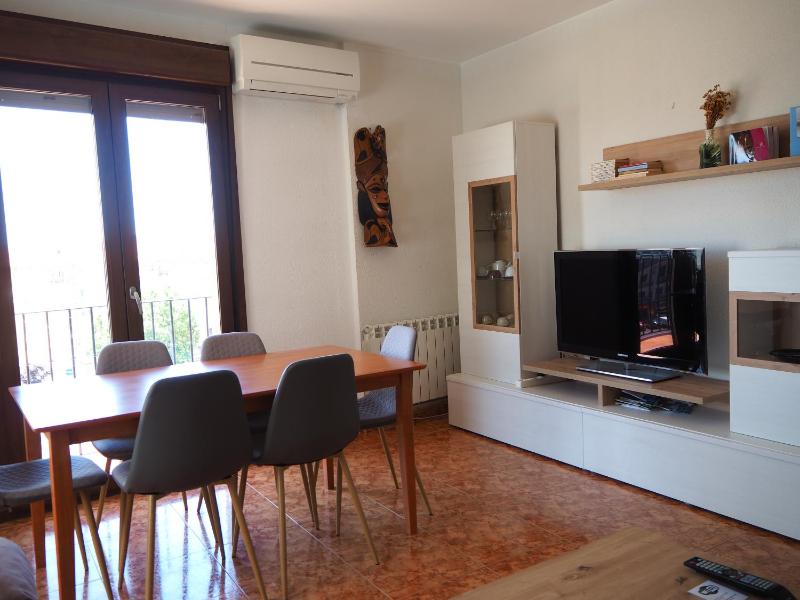 Three-Bedroom Apartment image 3