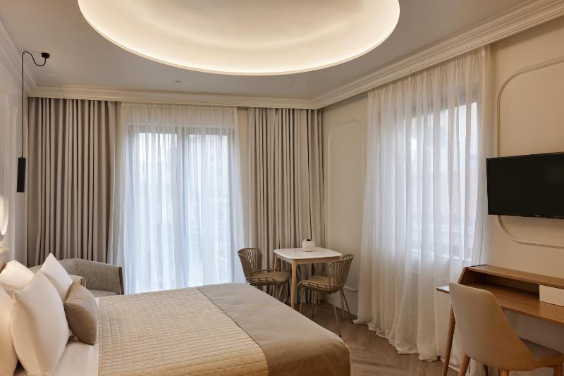 Junior Suite image 4