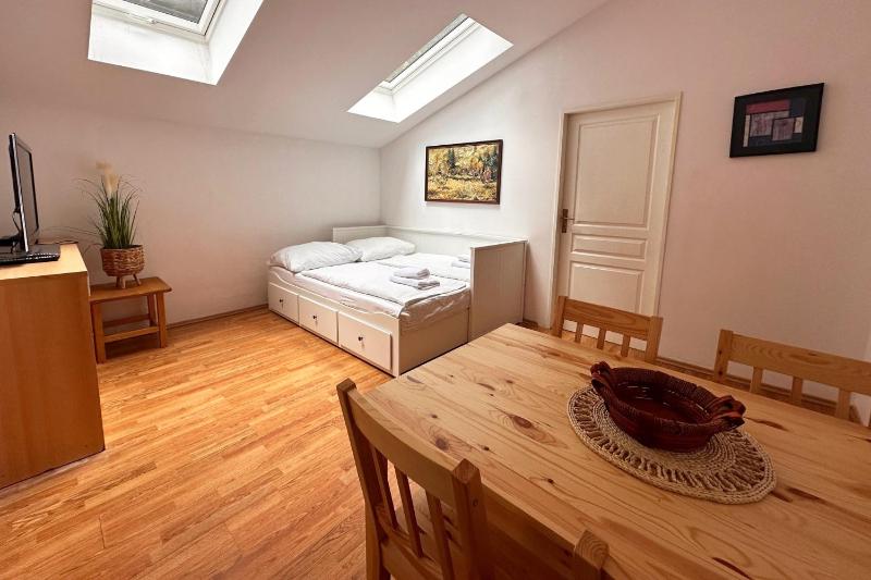 Superior Apartment image 3