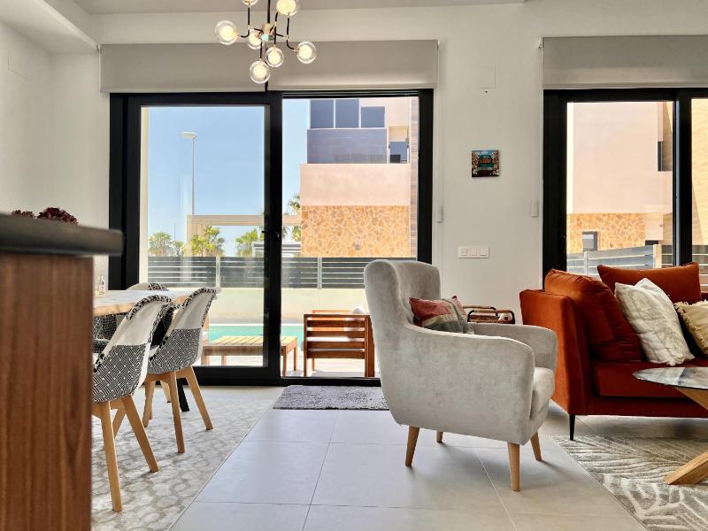Cape villa in Cabo de Roig by Perfectly Rentals - image 15