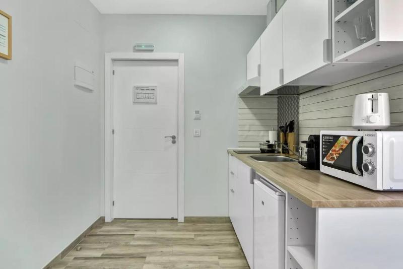Umihouse apartamentos centro Alicante - image 11