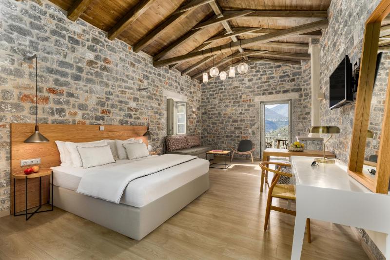 Junior Suite with Sea View image 1