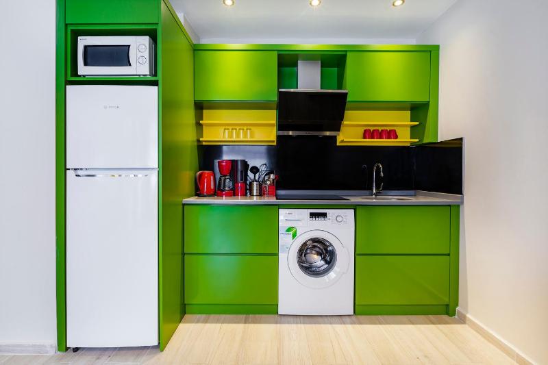 Standard Twin Room image 3