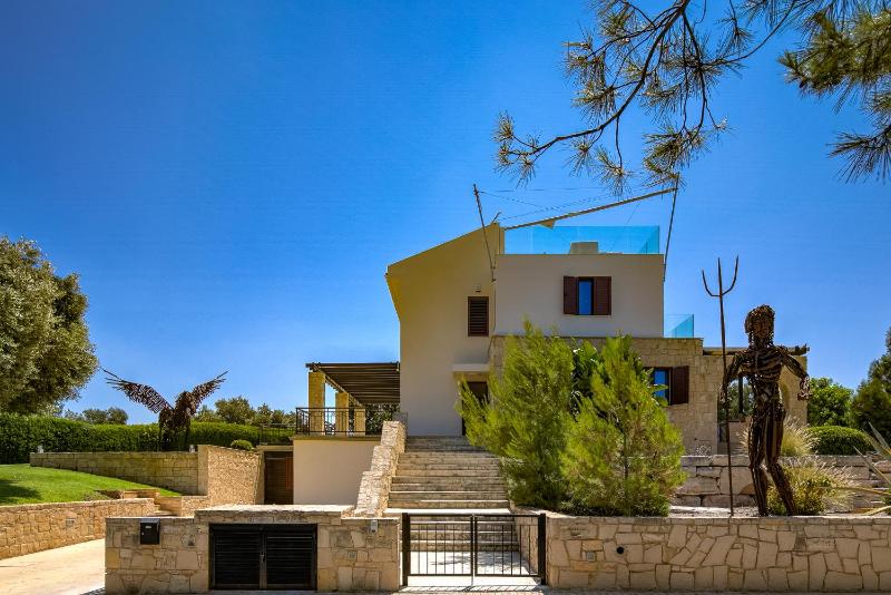 Villa with Private Pool image 4