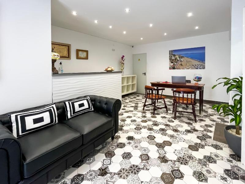 Micaela Charming Hostal - image 35