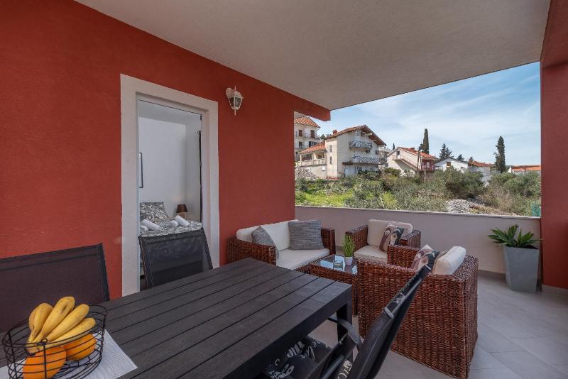 Apartment with Sea View image 4