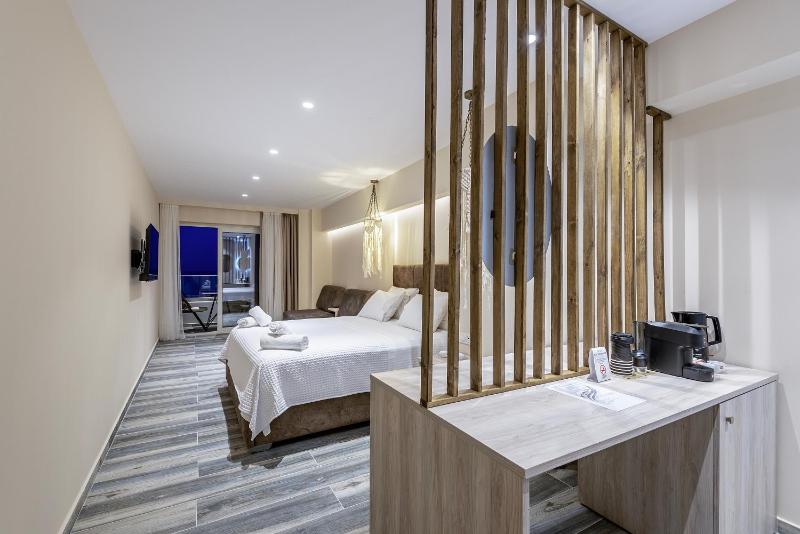 Deluxe Double Room with Balcony and Sea View - Annex image 2