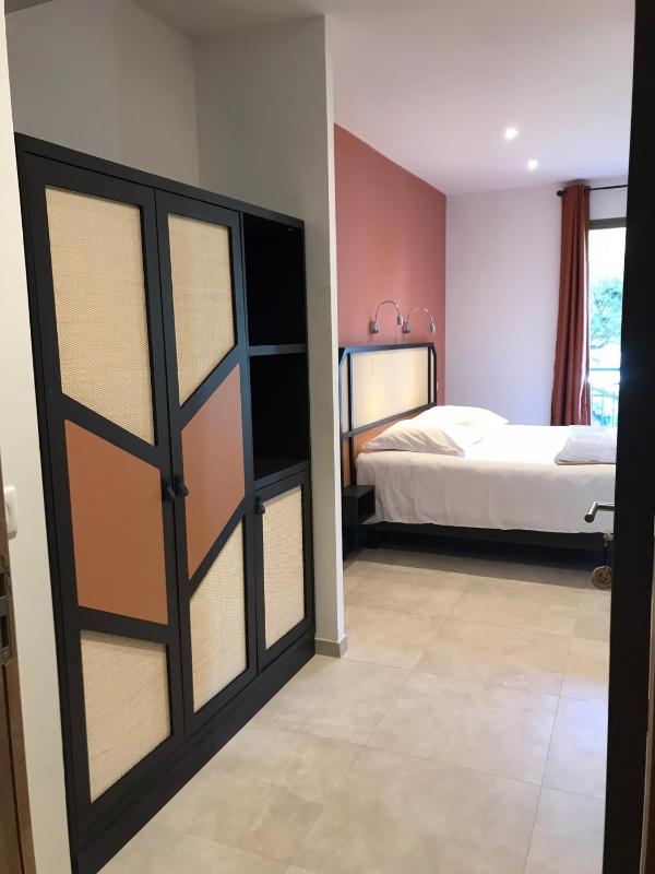 Standard Suite image 3