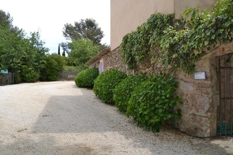 Le Mazet des Mûres - image 30