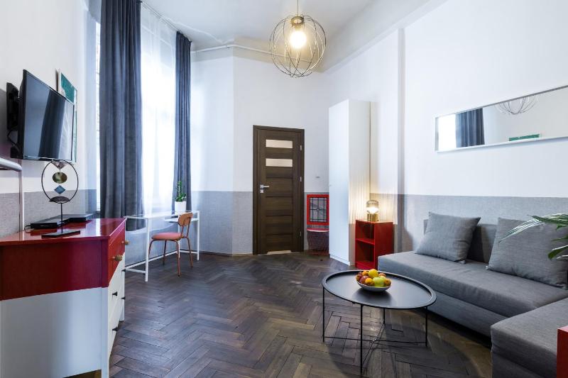 Three-Bedroom Apartment - Starowiślna 18 Street image 4