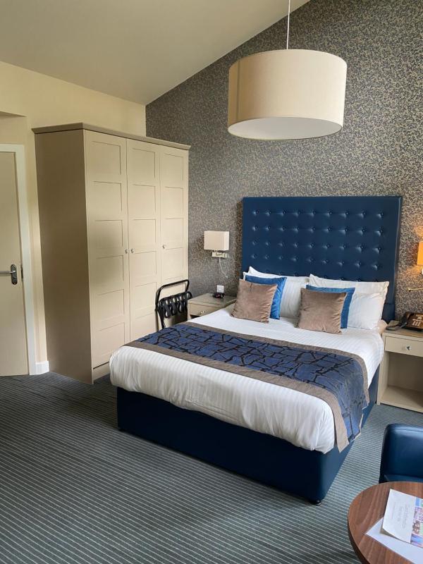 Deluxe Family Suite image 2