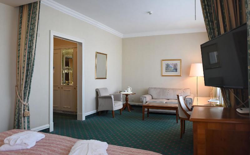 Junior Suite image 4