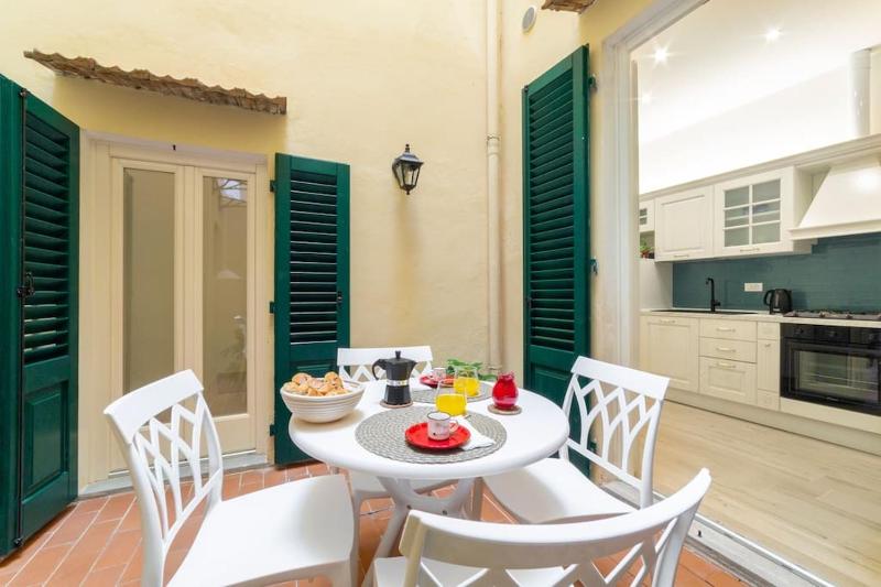 Casa Lorenzo with a quiet tiny patio - image 15