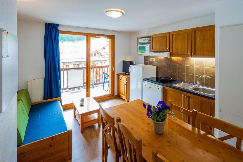 One-Bedroom Apartment (6 Adults) image 4