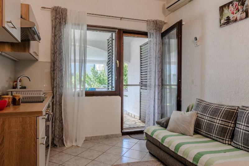 Apartments Santek - image 5