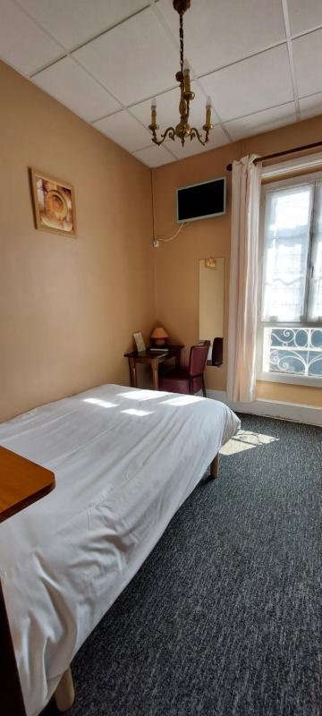 Single Room image 1