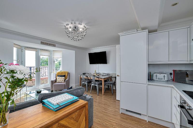 Finest Retreats - Y Lle Hapus - image 12