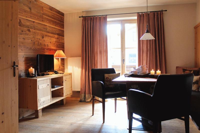 One-Bedroom Apartment with Balcony image 4