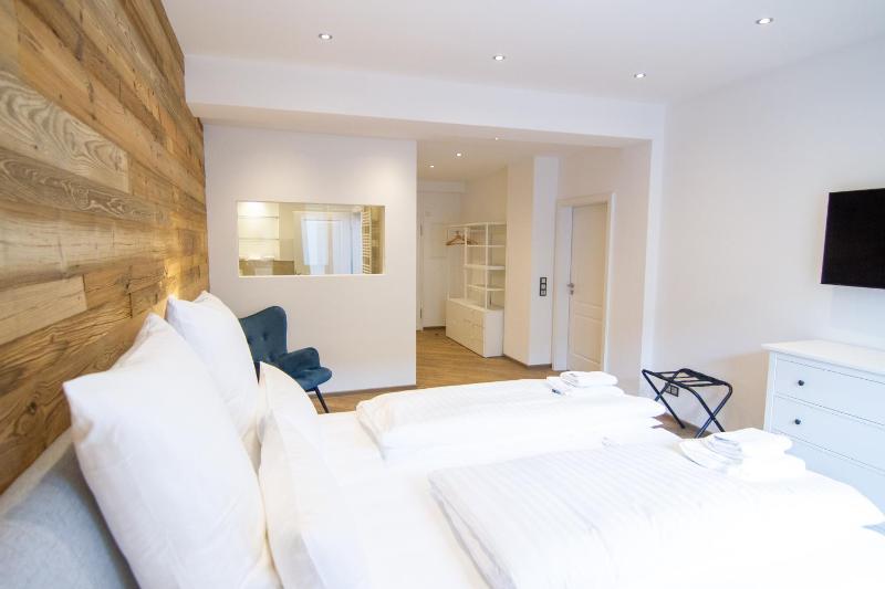 Large Double Room - Annex image 2